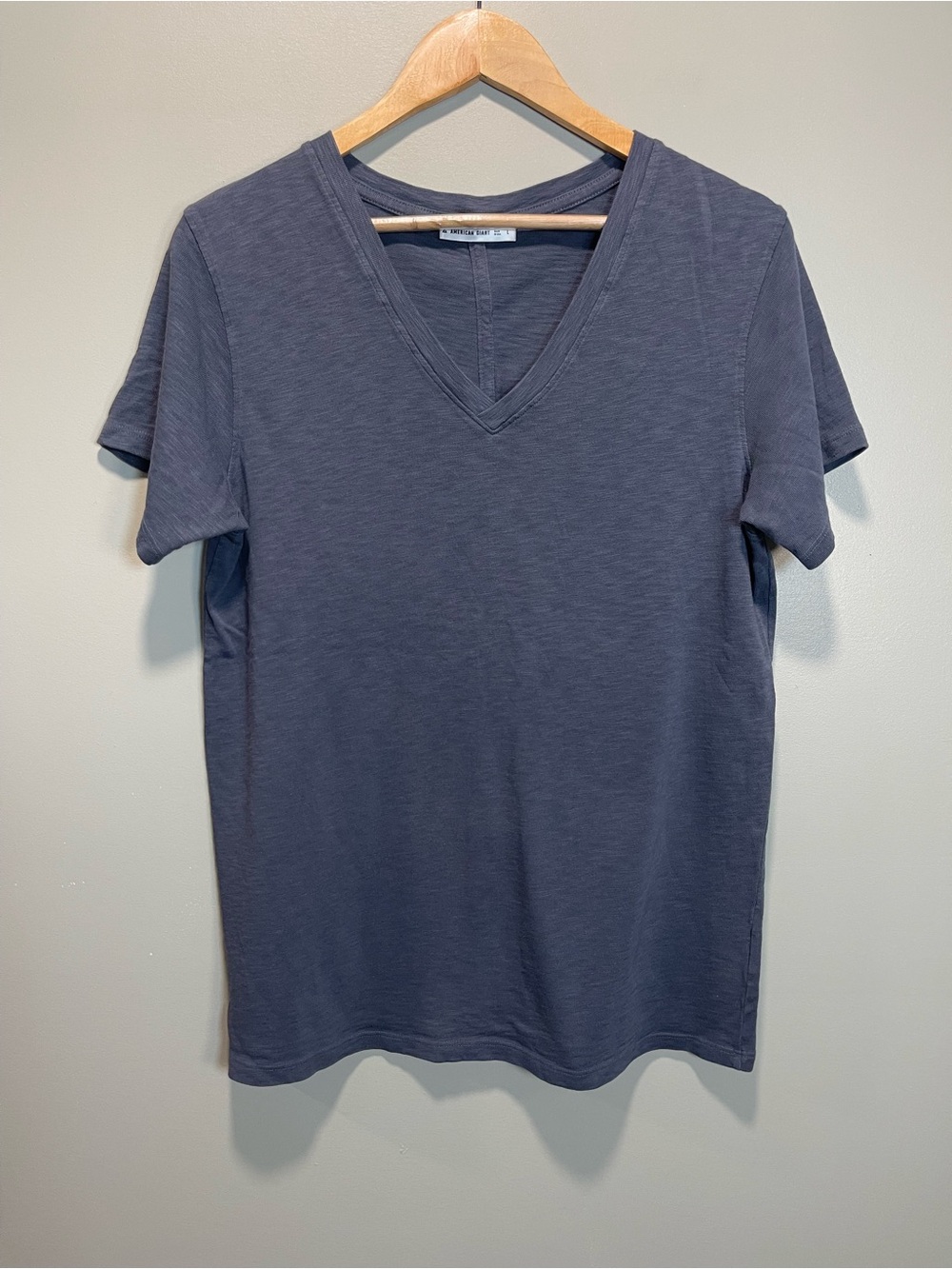 American Giant Women's V-Neck Tee in Slate